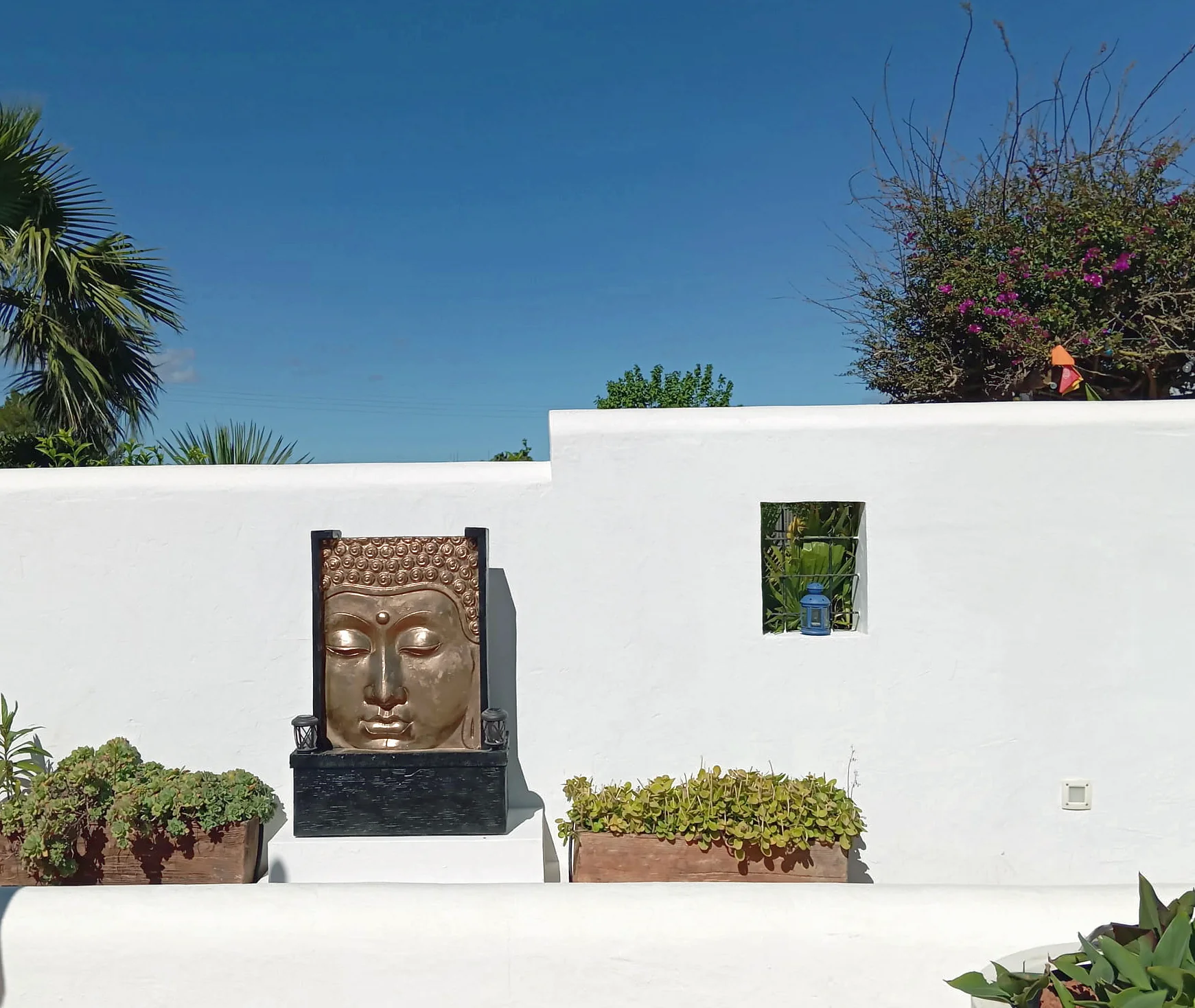 Rincón decorativo de estilo ibicenco
